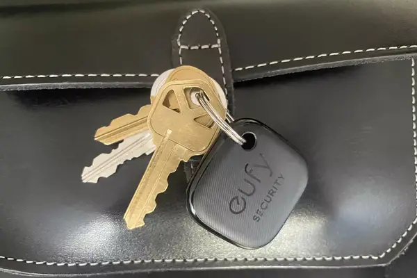 Closeup Eufy SmartTrack Link attached to a keyring