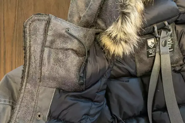 The inside of the Kuhl Men