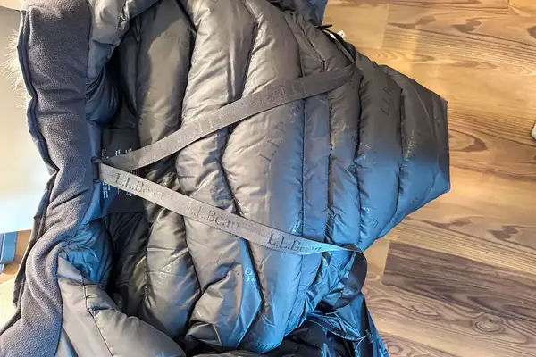 The straps on the inside of the L.L. Bean Men