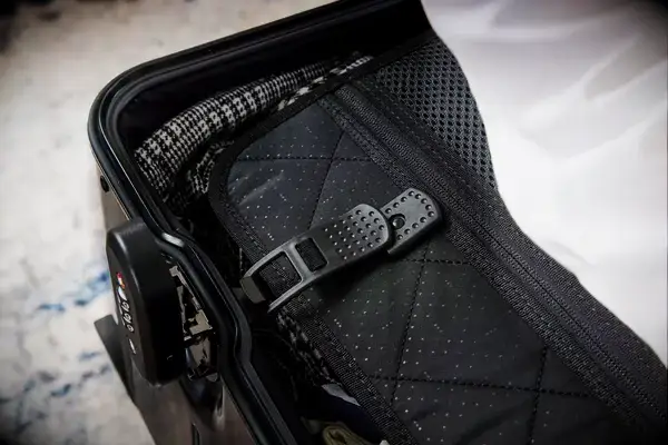 The straps on the Monos Aluminum Trunk