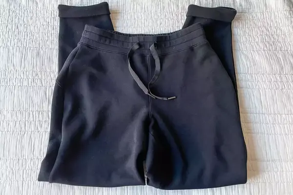 Spanx AirEssentials Tapered Pant folded 