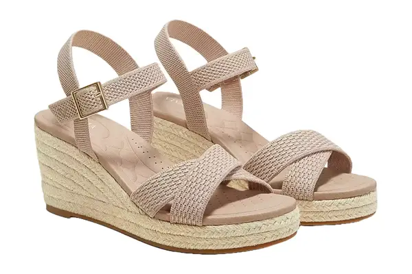 Closeup of the heel part of the Calvin Klein Larin Pump