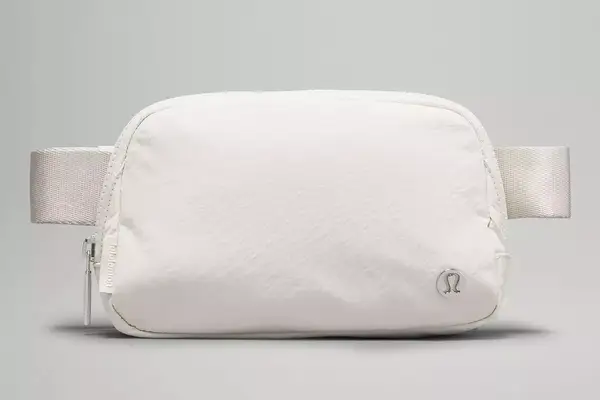 Everywhere Belt Bag 1L