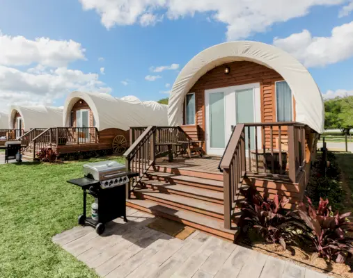 luxury conestoga wagon cabins at westgate river ranch