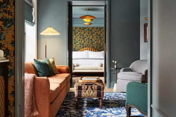 Living room at Fidelity Hotel