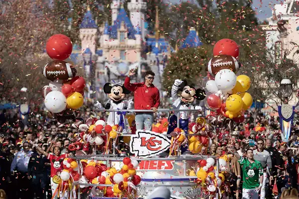 Patrick Mahomes Celebrates Super Bowl LVII Win with Family Visit to Disneyland Park