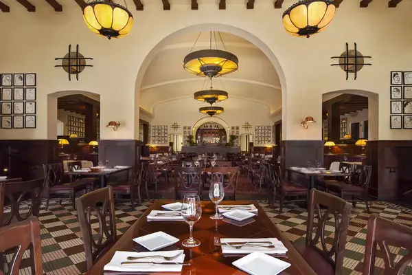Interior view of the seating at Hollywood Brown Derby.