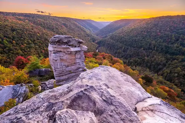 An autumn sunset at Lindy Point in West Virginia