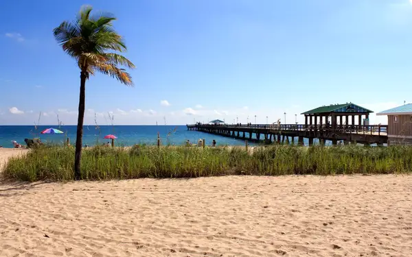 Lauderdale by the sea