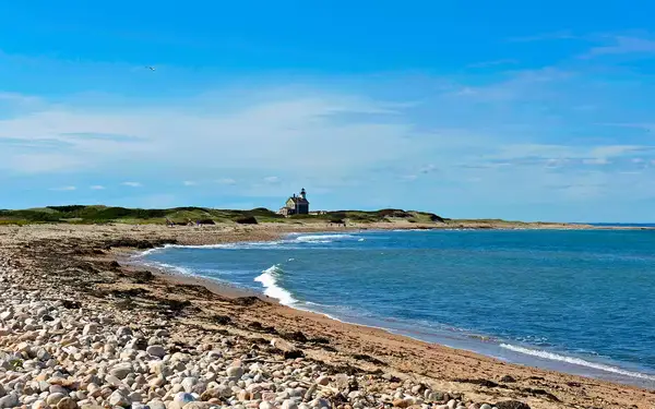 beach and lighthouse on Block Island