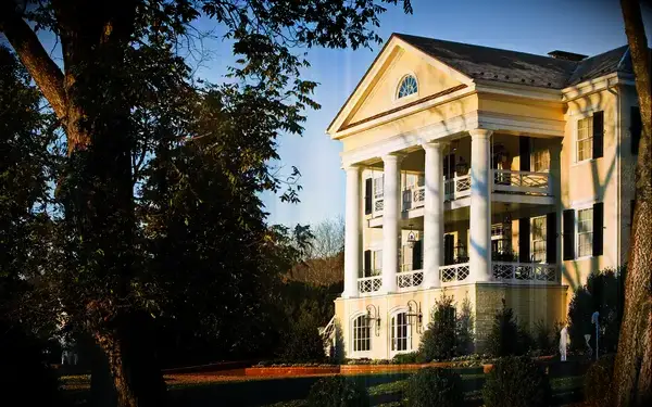 The Inn at Willow Grove