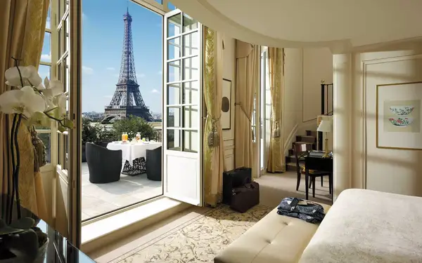 Top Romantic Hotels: Shangri-La, Paris, France