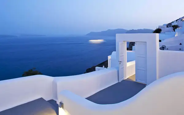 Top Romantic Hotels: Canaves Oia, Santorini, Greece