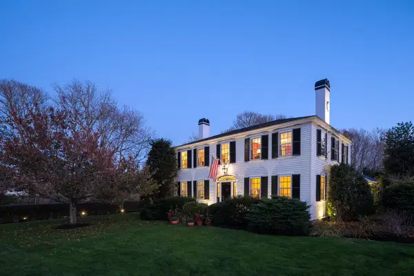 Night view of the Candleberry Inn