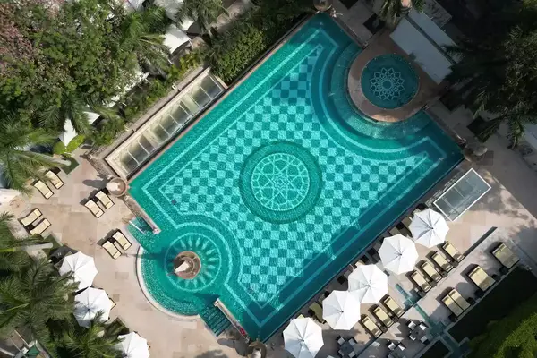 Aerialview of the pool at the Imperial New Delhi hotel