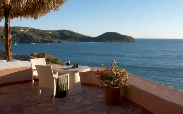 La Casa Que Canta, Terrace, Zihuatanejo, Mexico