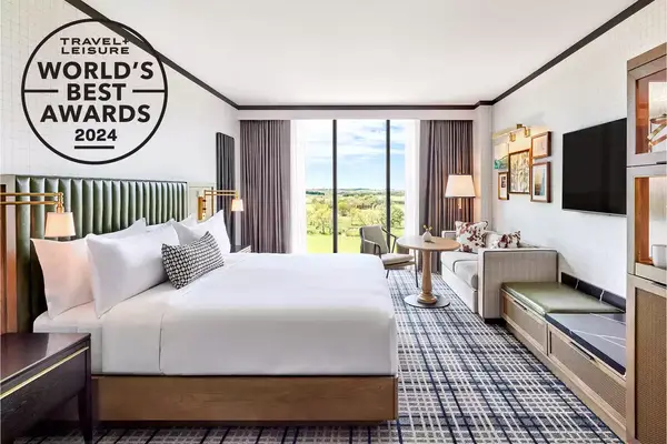 Guest room in the Omni PGA Frisco Resort